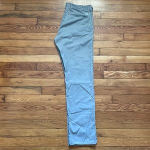 Bullhead. Size 31x32. Grey.